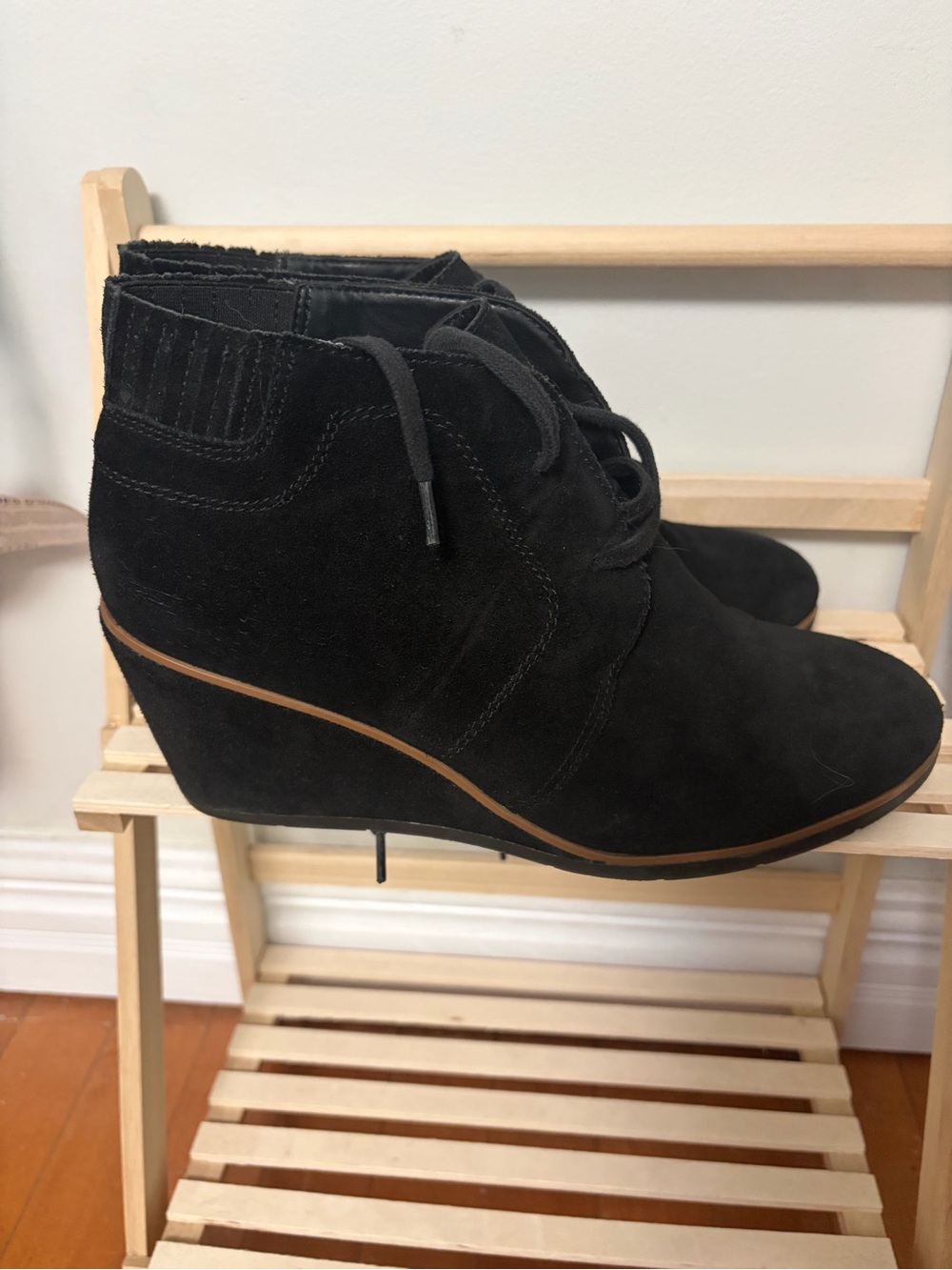 Franco Sarto Size 9.5 Black Suede Lace-Up Wedge Booties